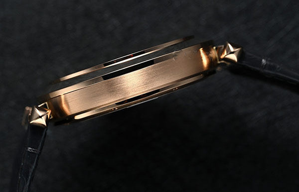 卡地亚很久不戴不走了处理方法集锦(图) 卡地亚很久不戴不走了处理方法集锦(图)