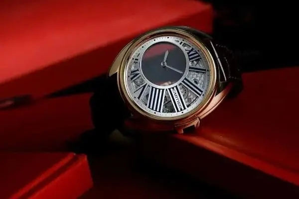 卡地亚腕表发条拧反了怎么解决(图) 卡地亚腕表发条拧反了怎么解决(图)